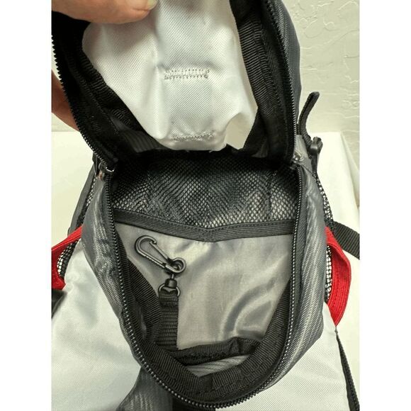 Outdoor‎ Products H2O 2L Hydration Backpack Cycling Running Hiking Gray White - Picture 4 of 9